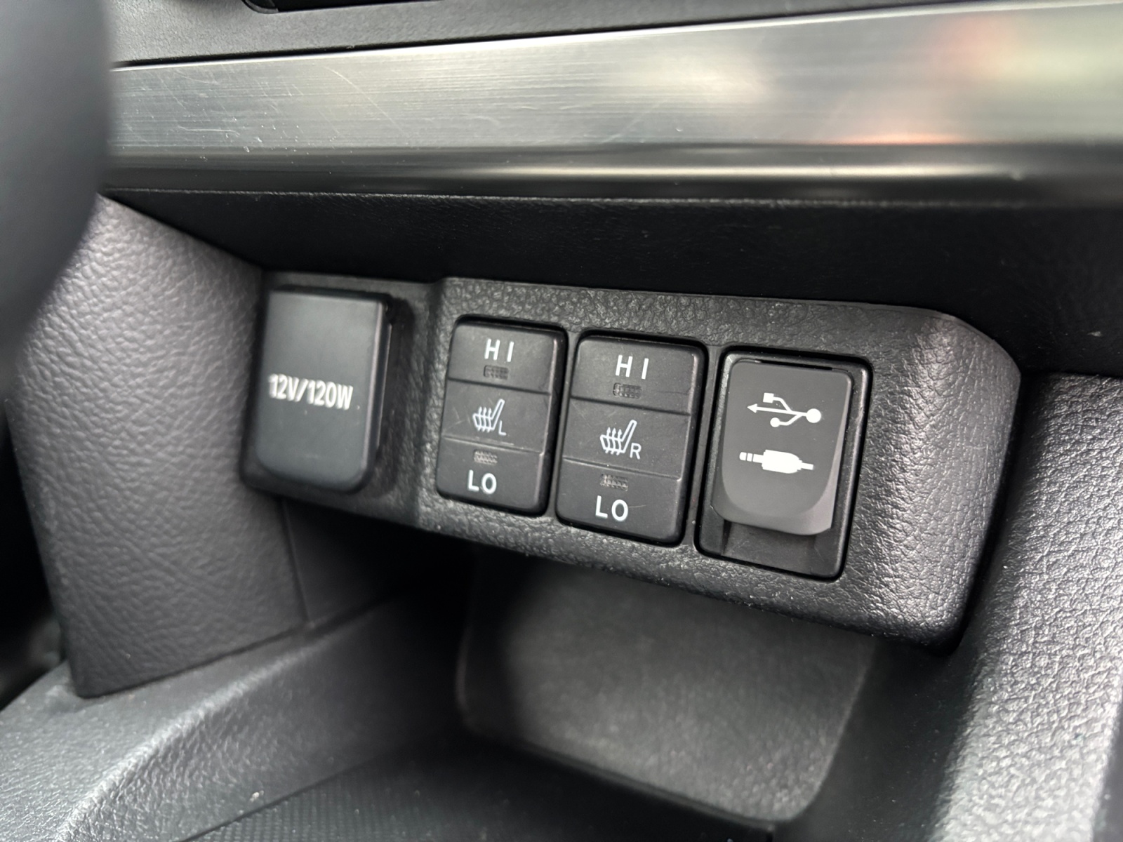 SB1ME3JE70E010045_15_feature