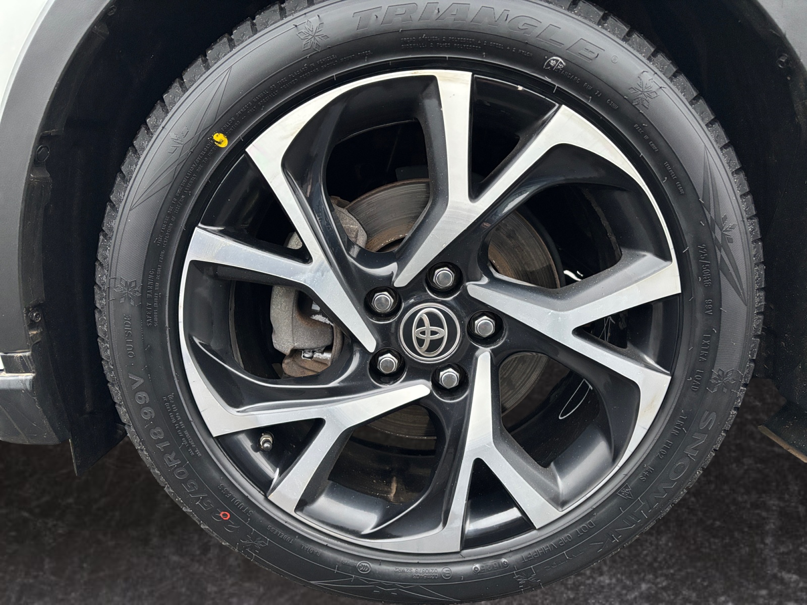 VJFNKCKKVNMCVNMVC_13_rim-front-left