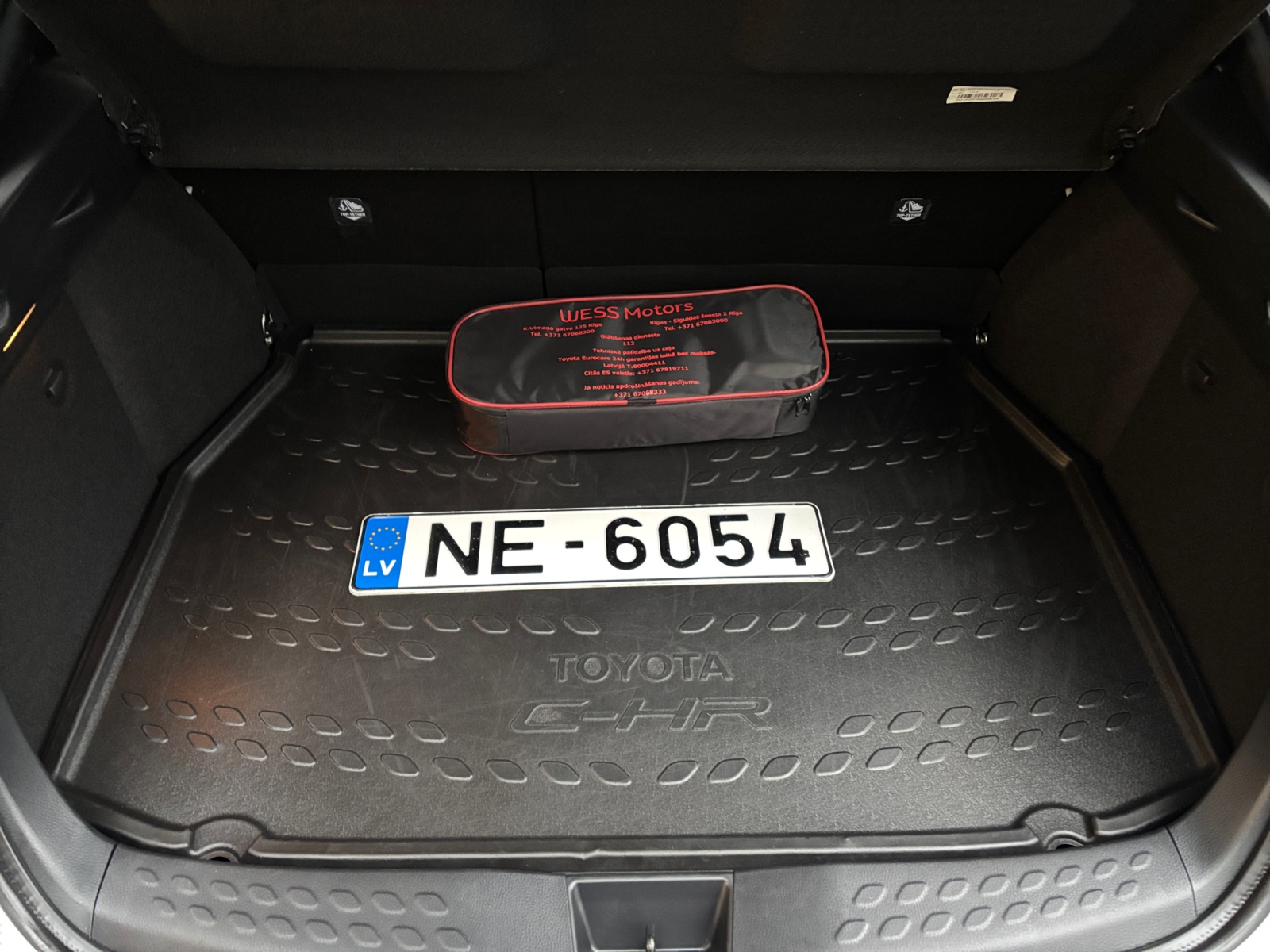 VJFNKCKKVNMCVNMVC_24_feature-9