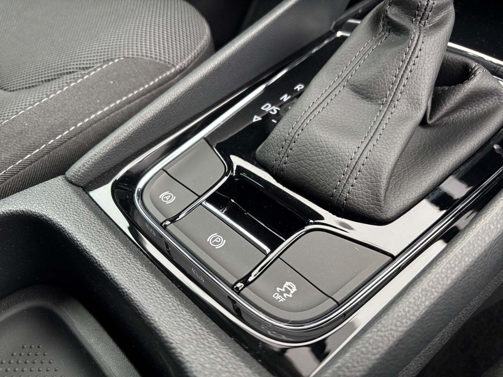 FD6FD6D00024KB0S5_15_feature