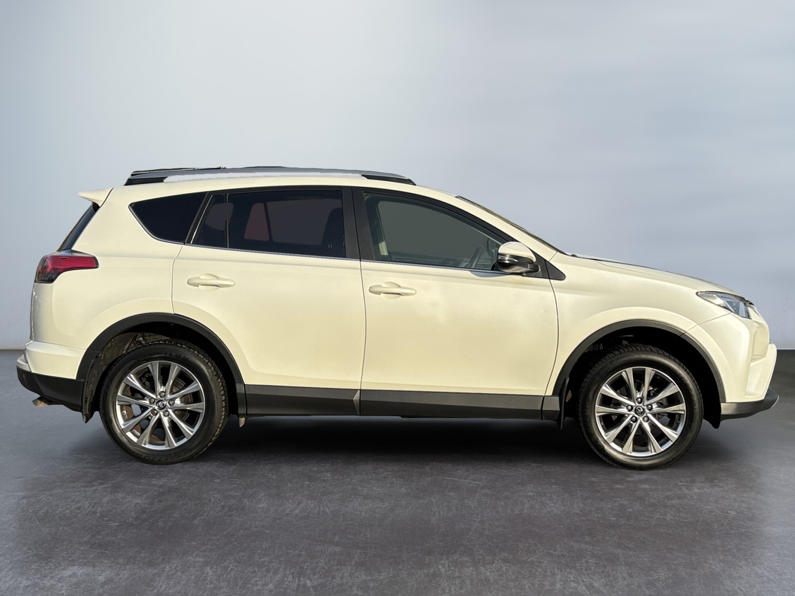 JTMREREVS0D1T1752_05_side-right