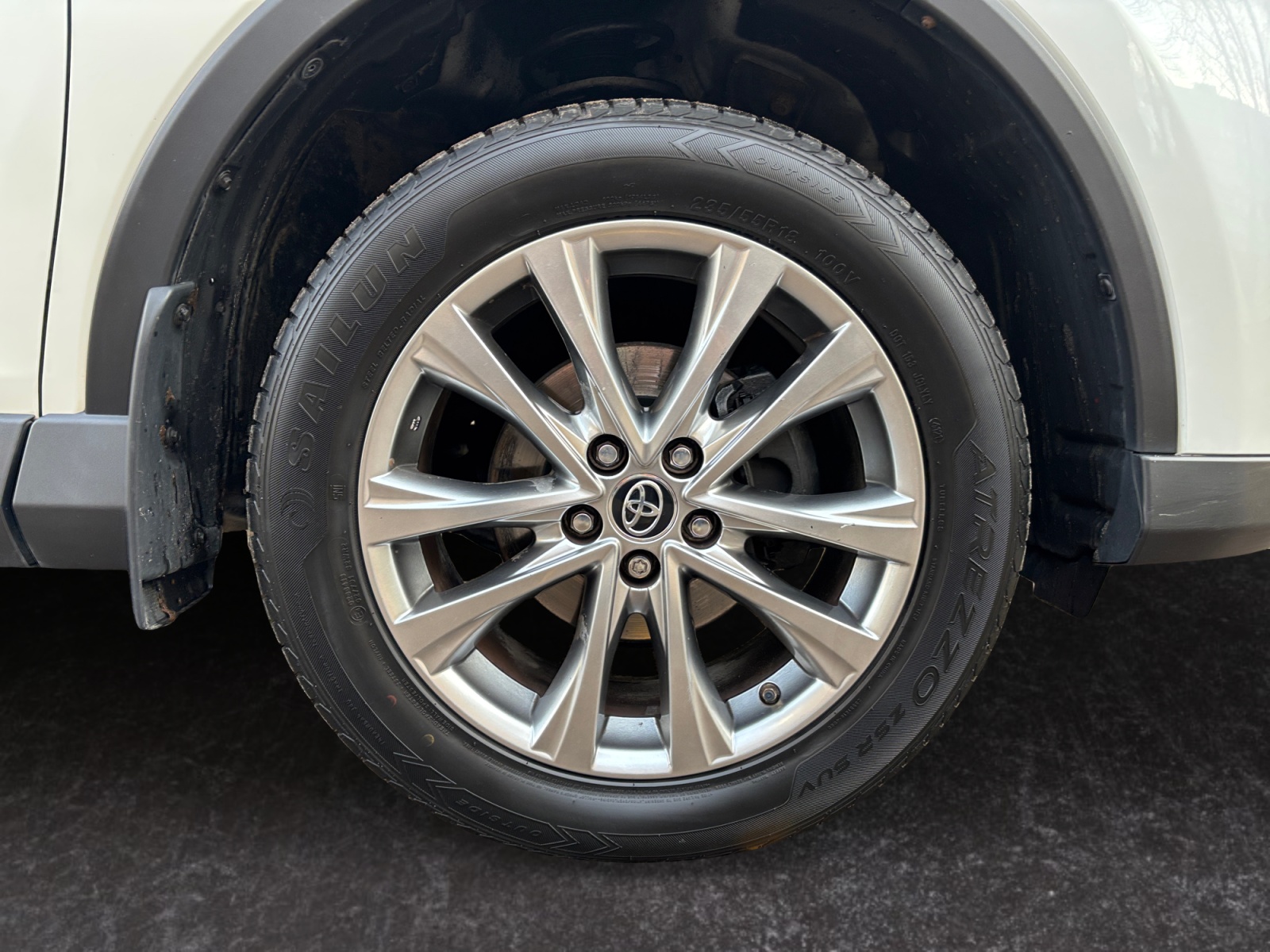 JTMREREVS0D1T1752_13_rim-front-left