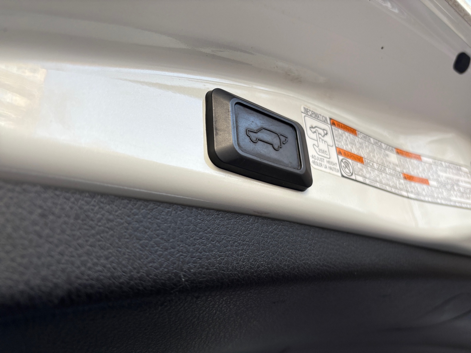 JTMREREVS0D1T1752_21_feature-6