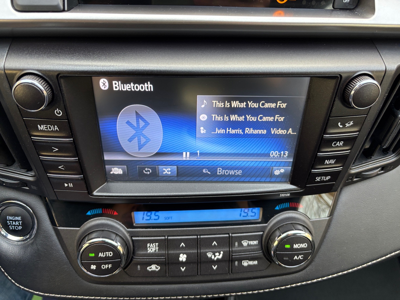 JTMREREVS0D1T1752_24_feature-9