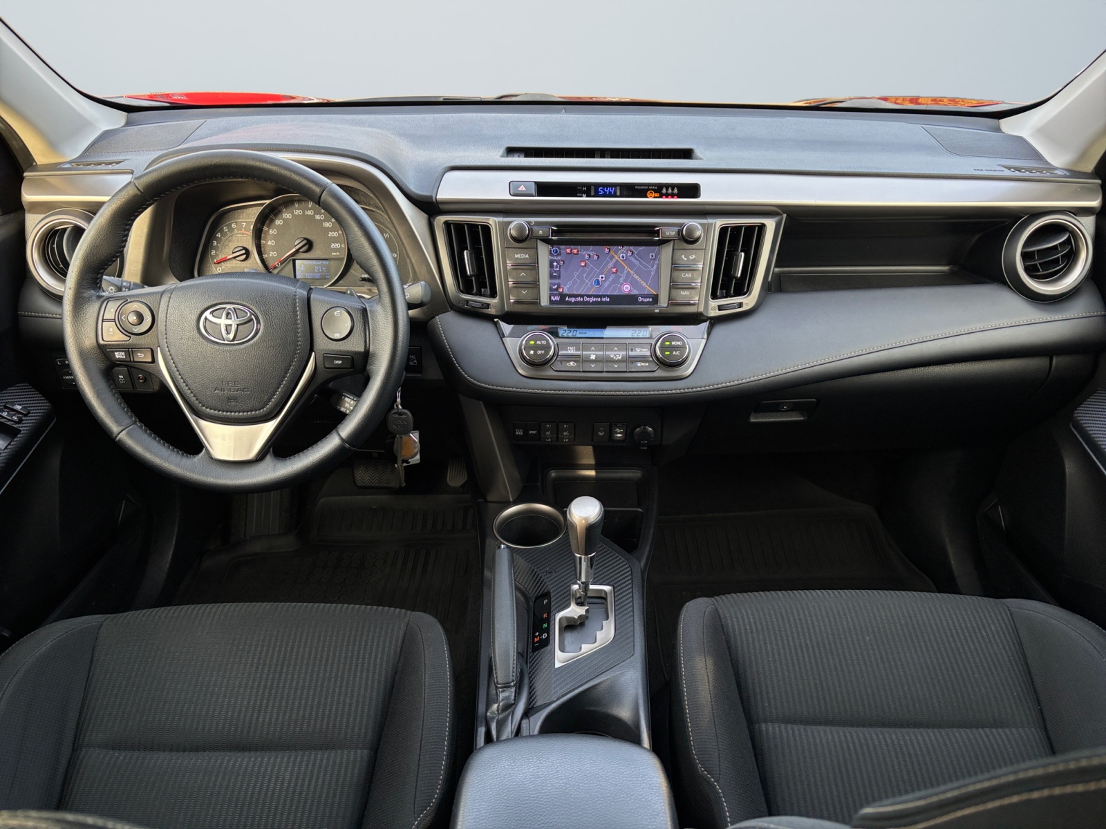 RAV4RESLDBDMBBJVV_09_front-panel-passenger