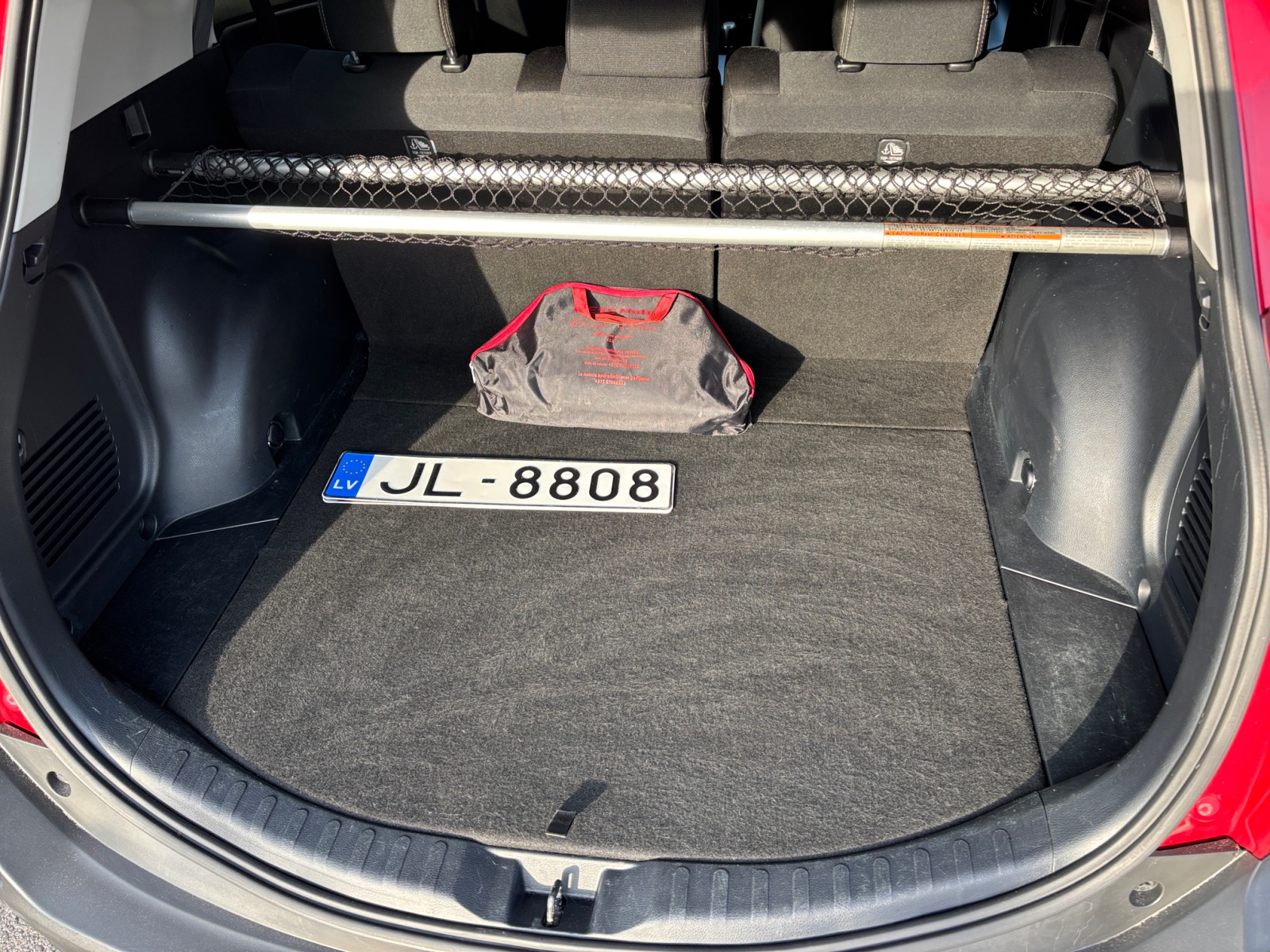 RAV4RESLDBDMBBJVV_18_feature-3