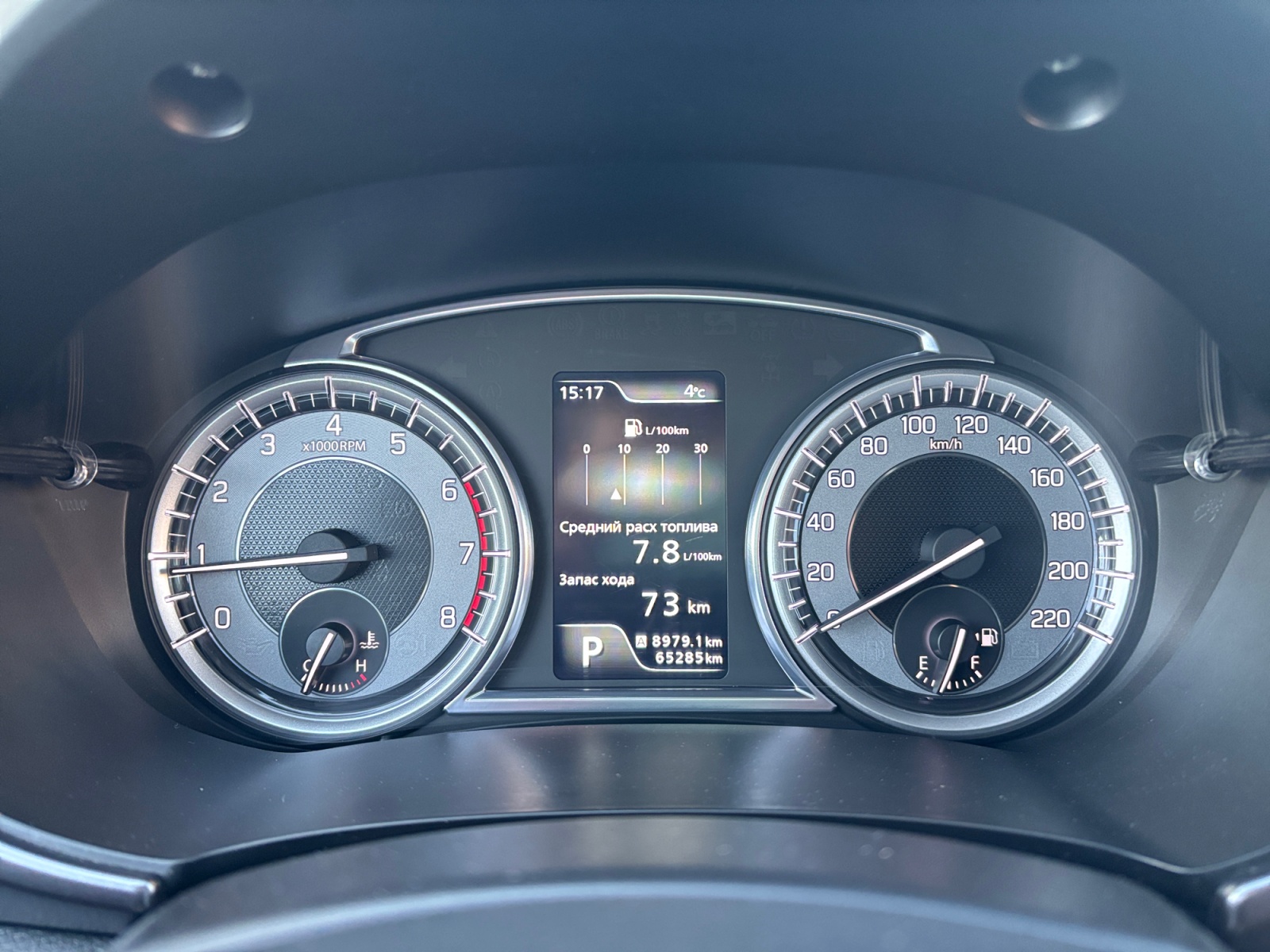 TSMLYDA1S00838428_25_feature-10