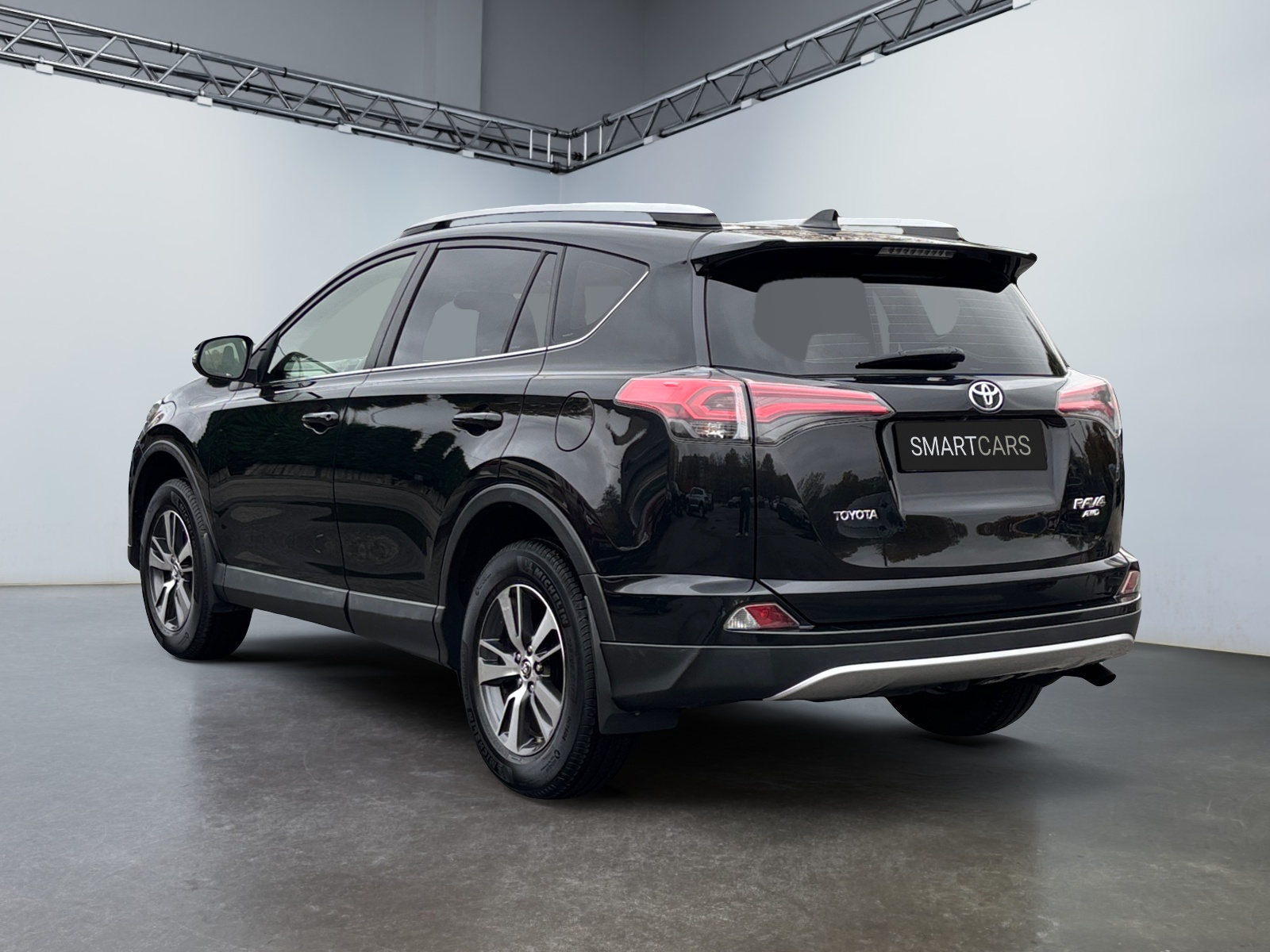 TYTARAV42016ATBLA_02_rear-left