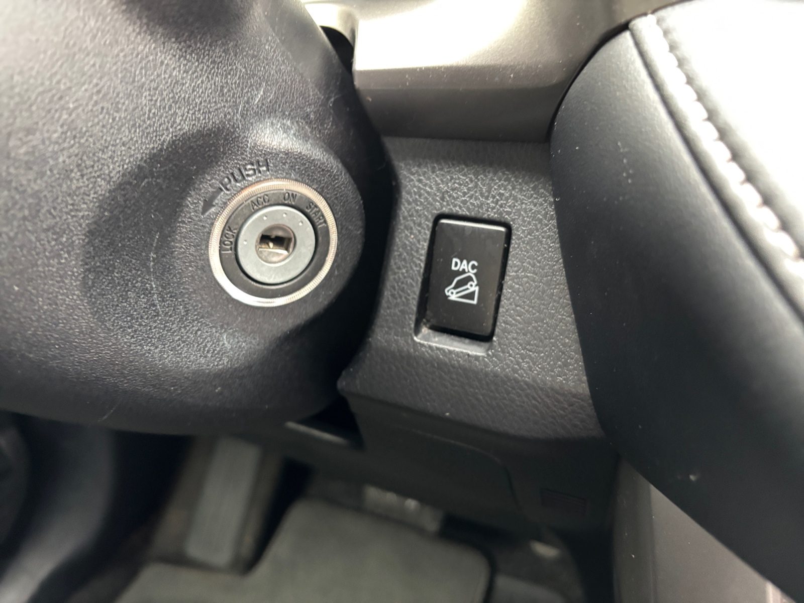 TYTARAV42016ATBLA_17_feature-2