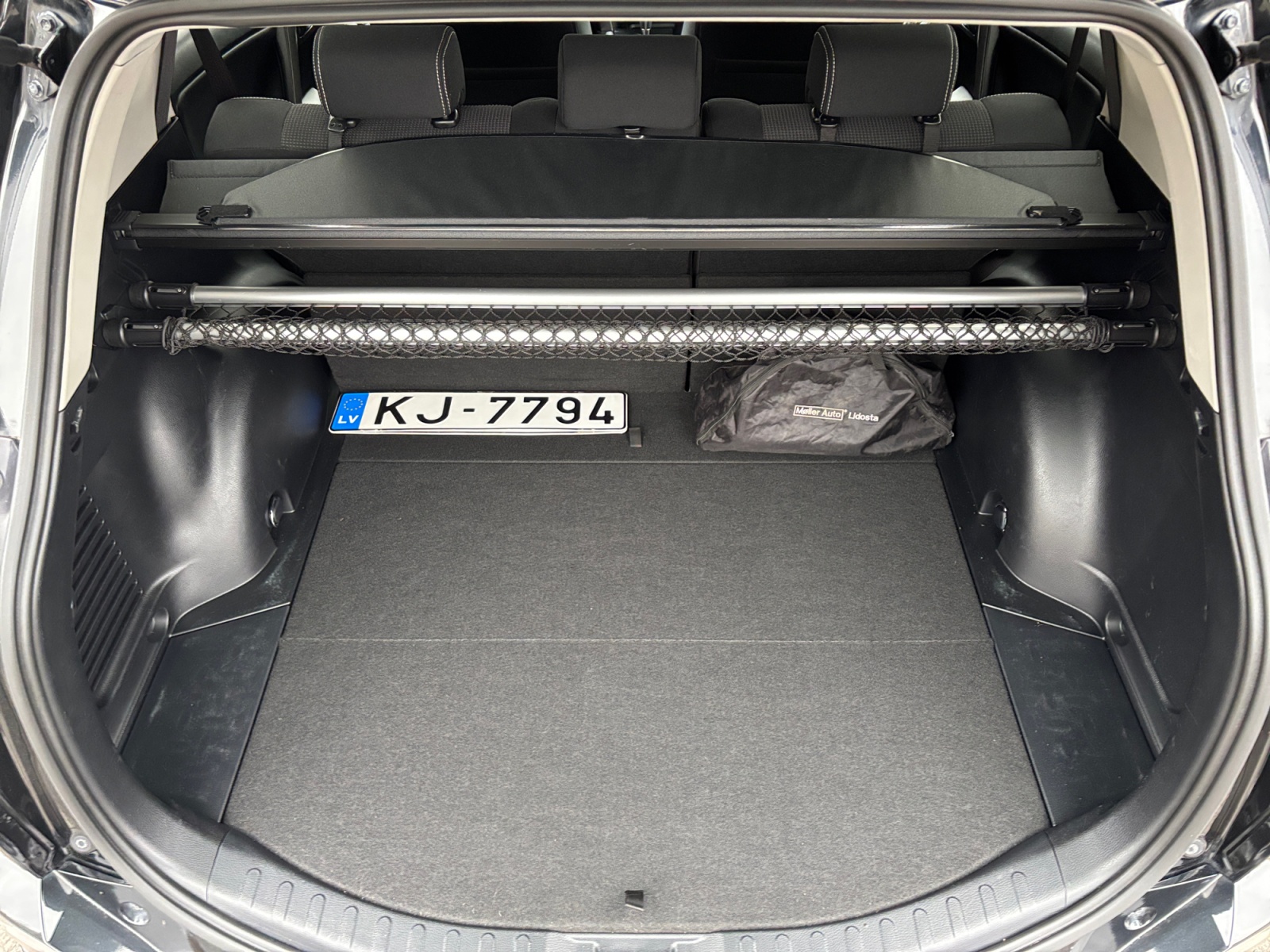 TYTARAV42016ATBLA_19_feature-4