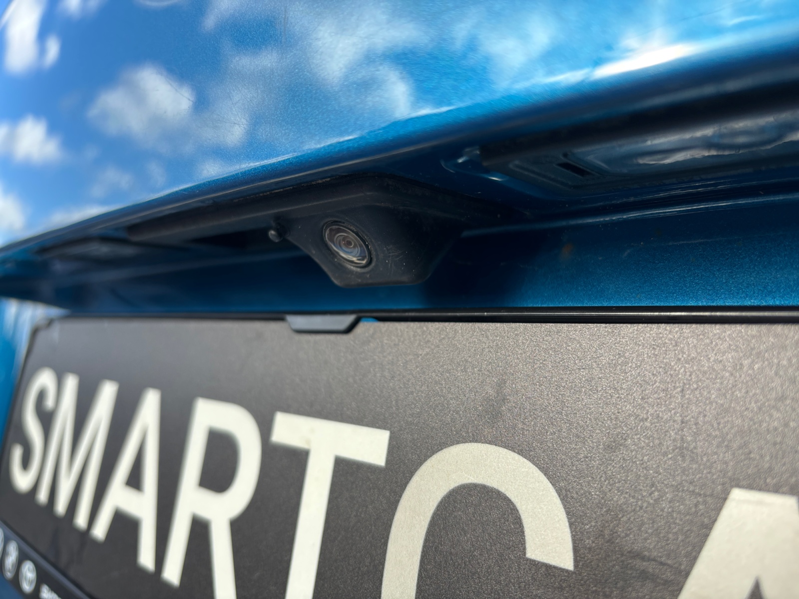 VYVUZLL01NZKVV3U5_26_feature-11