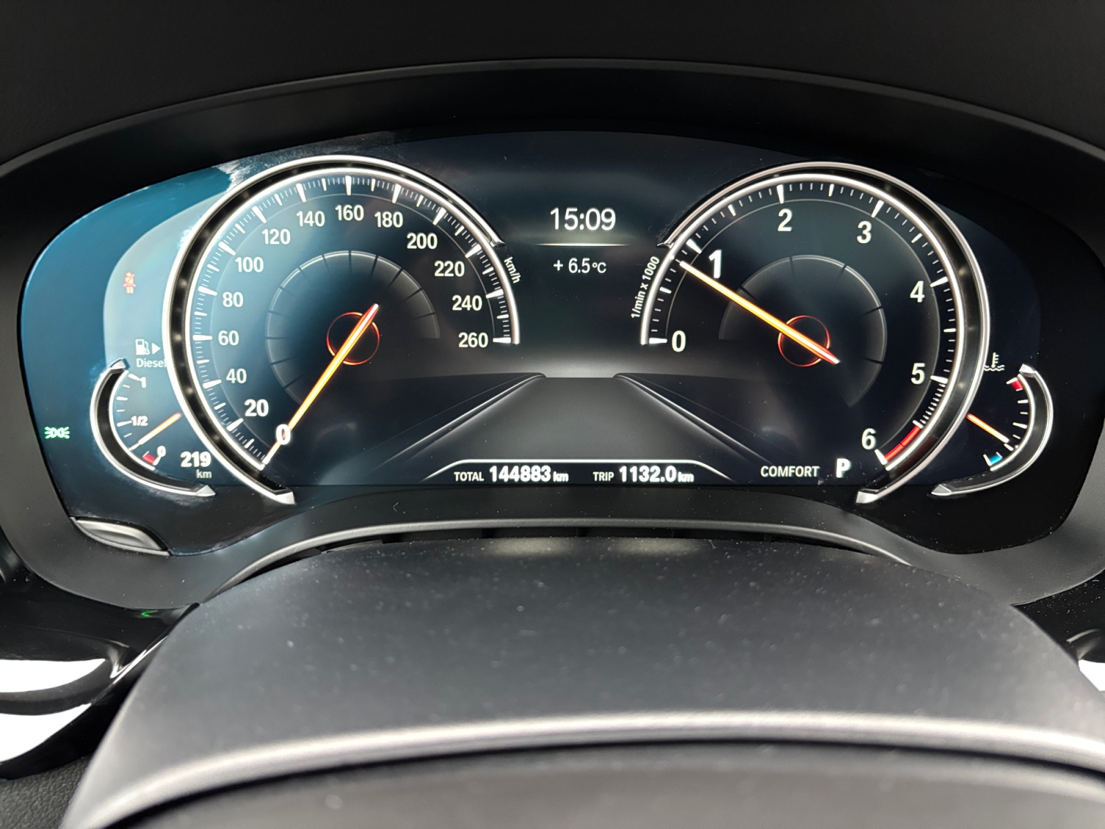 WBAJW81090BK59846_32_feature-17