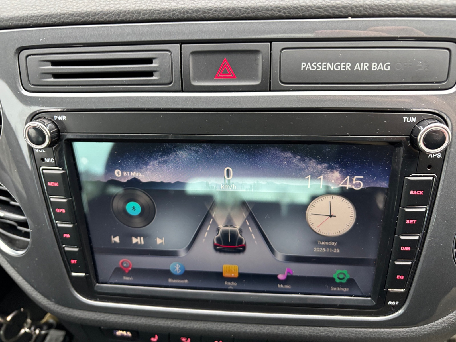 WVGZZZ5NZGW097211_19_feature-4