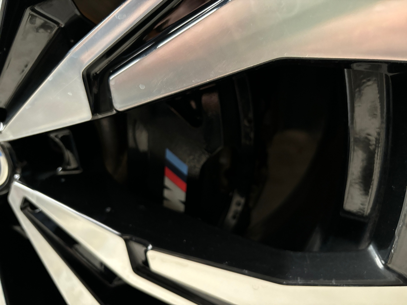 X7HDKDNDLDBDKSVSK_27_feature-11