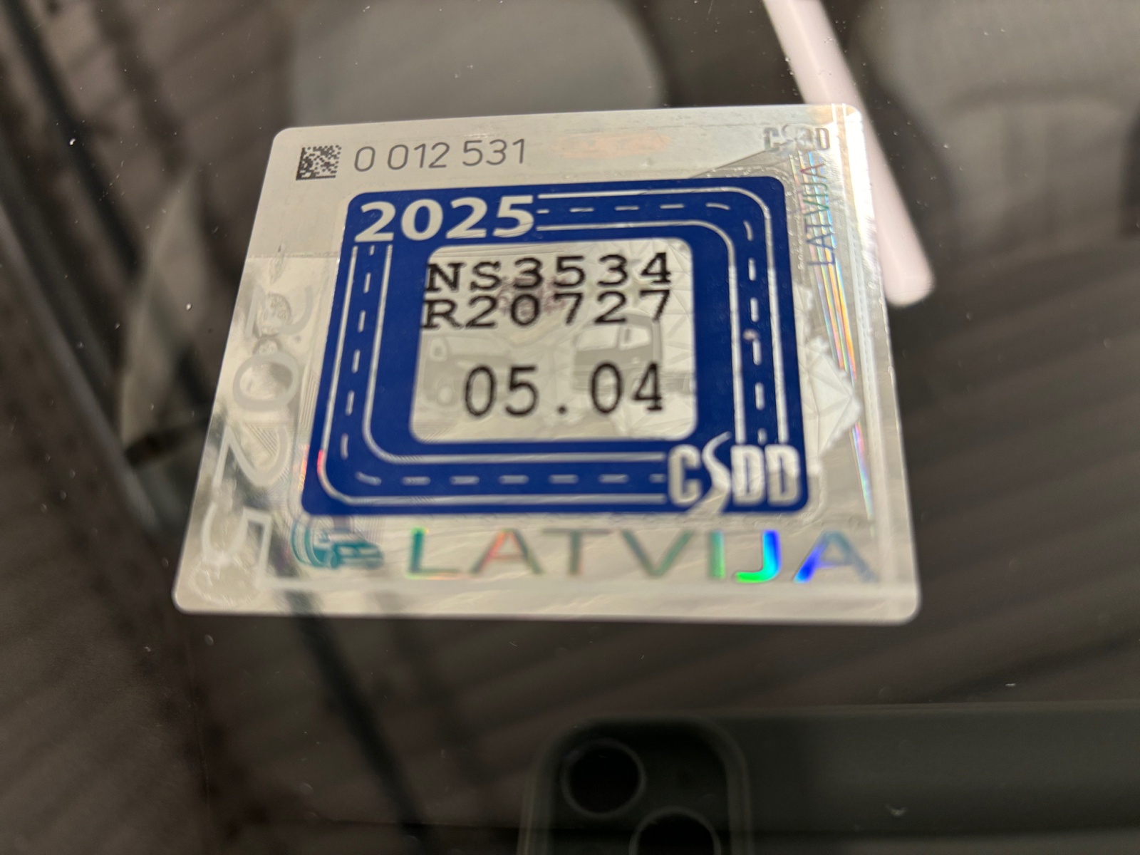 X7HDKDNDLDBDKSVSK_42_feature-26