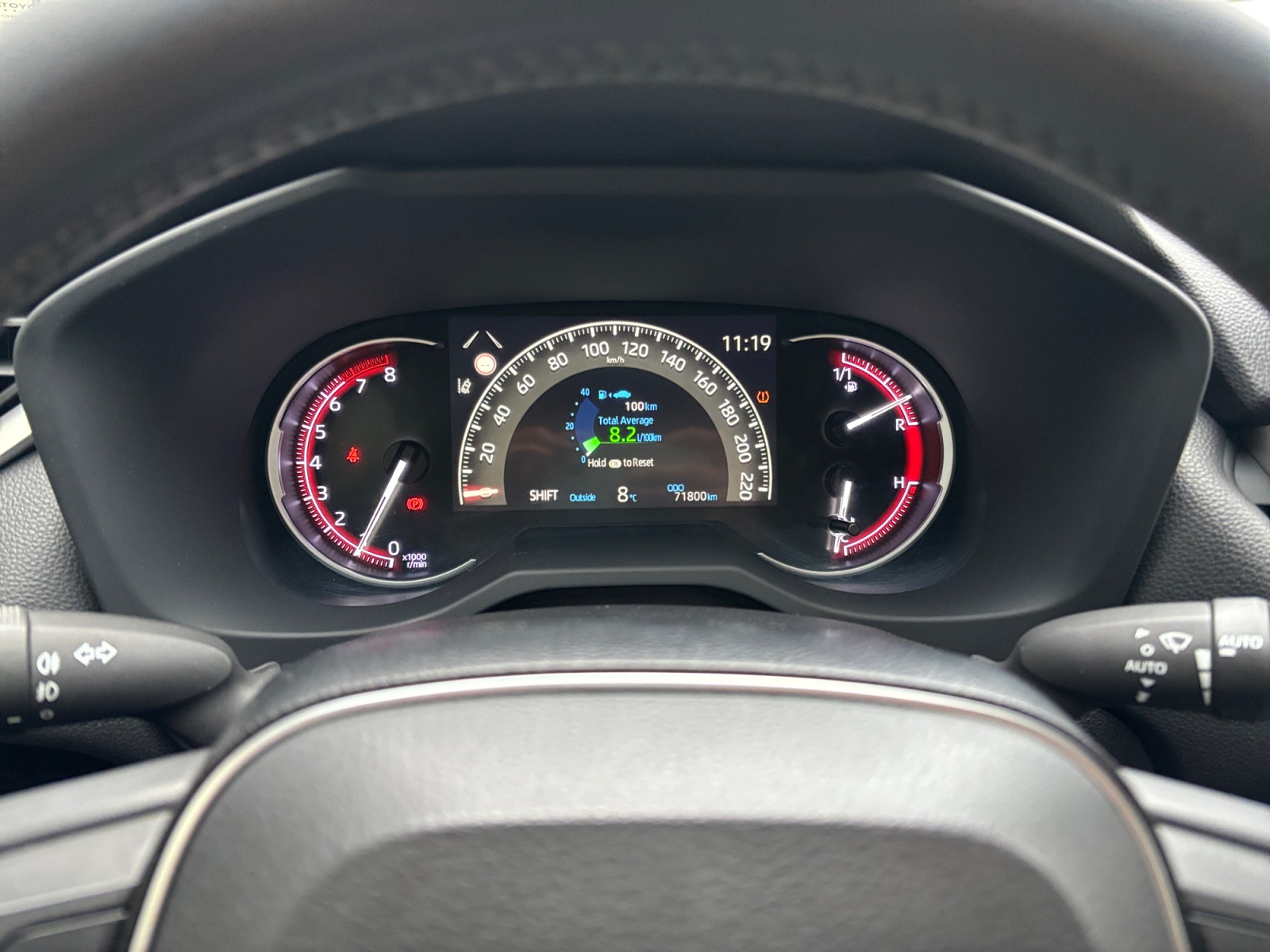 KSHDBDBDBJGFKGFFG_25_feature-10