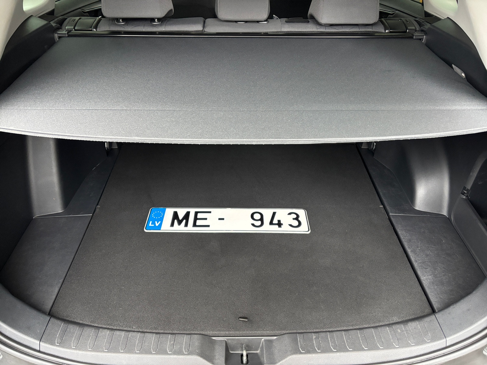 KSHDBDBDBJGFKGFFG_30_feature-15